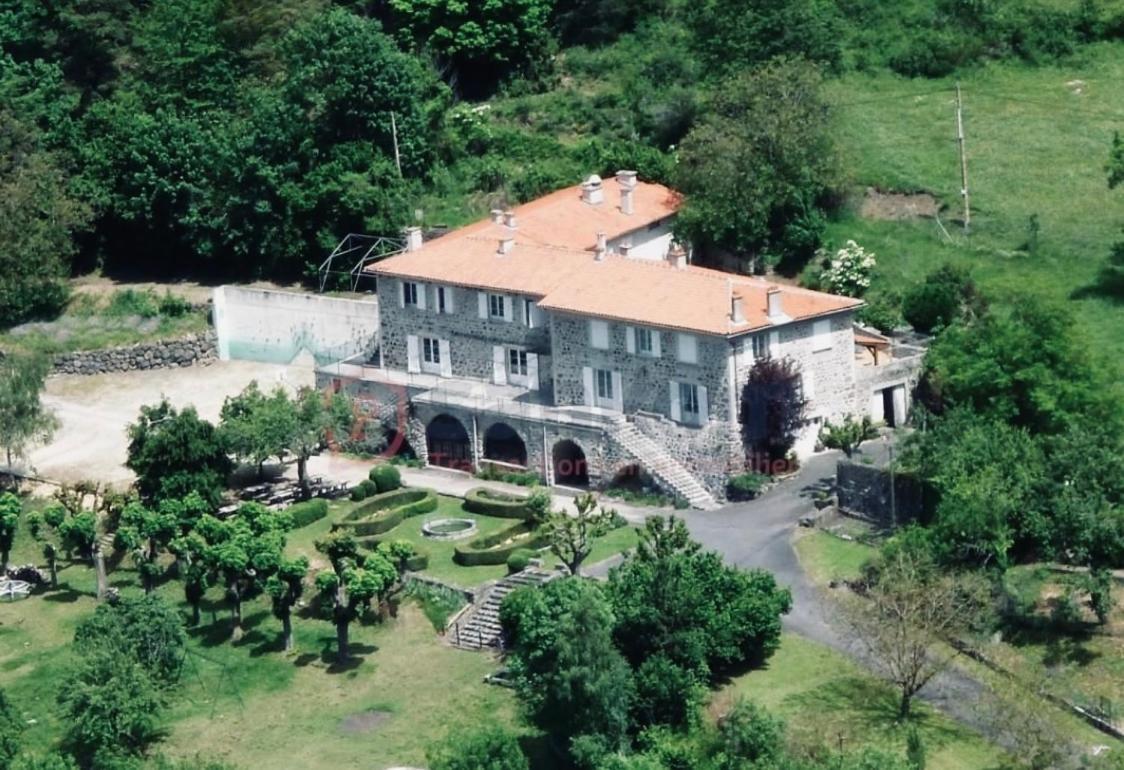 Villa Domaine De Souchiol à Coubon Extérieur photo